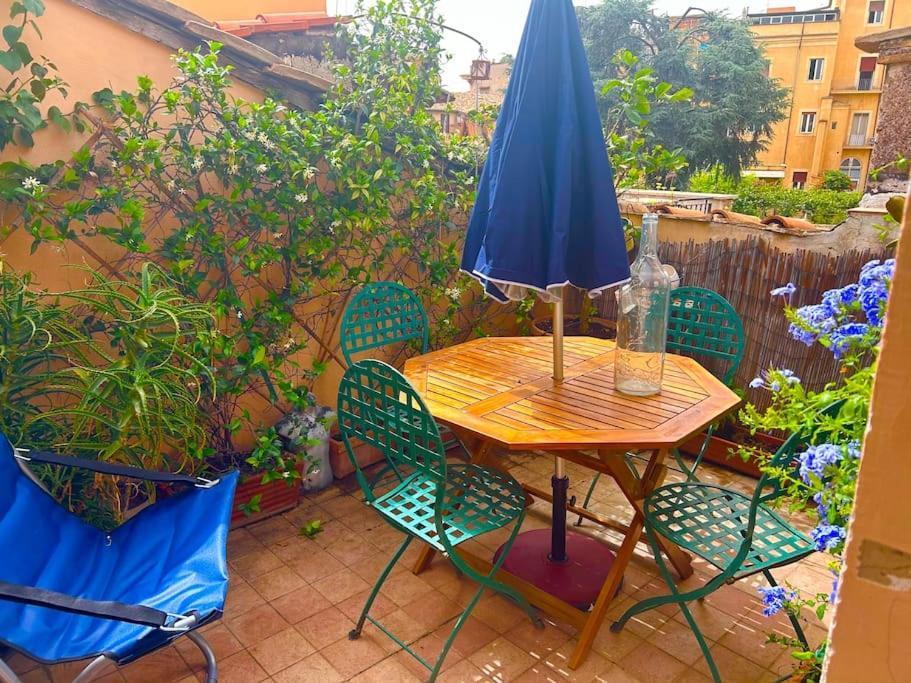 Centralissimo Appartamento Con Terrazza Rome Bagian luar foto